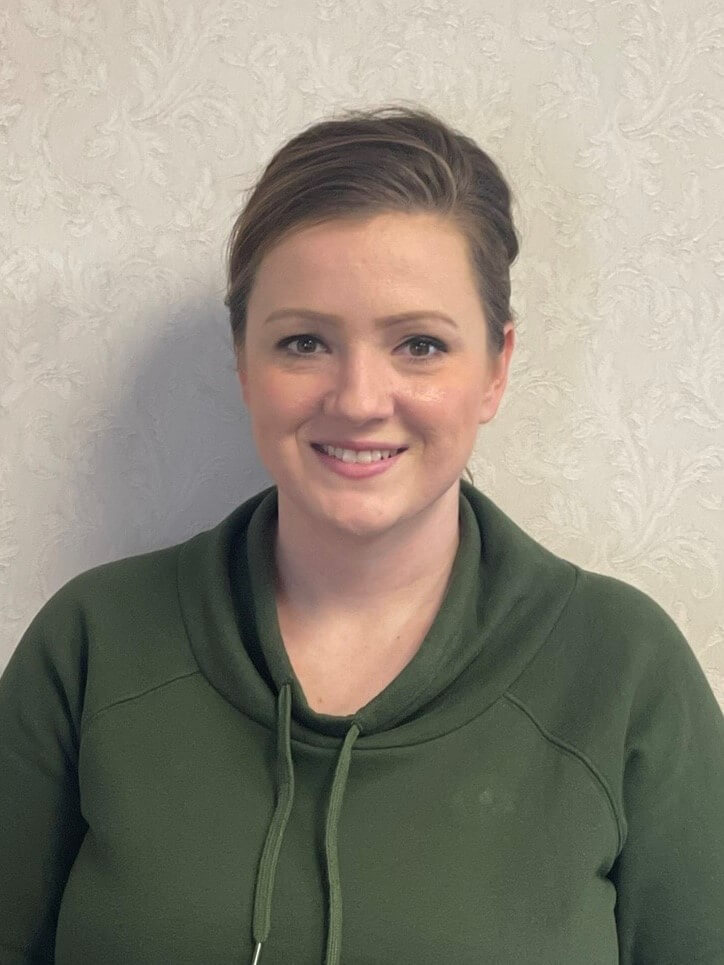 Christina Customer Service Representative